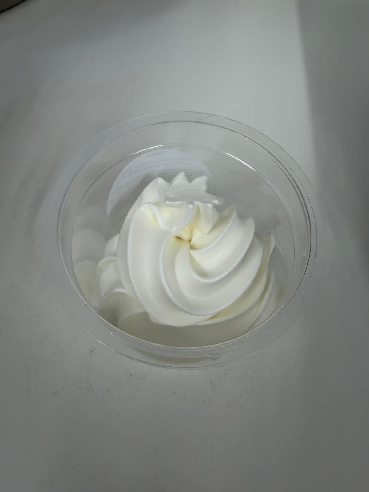 Milcheis von oben – cremig und frisch produziert